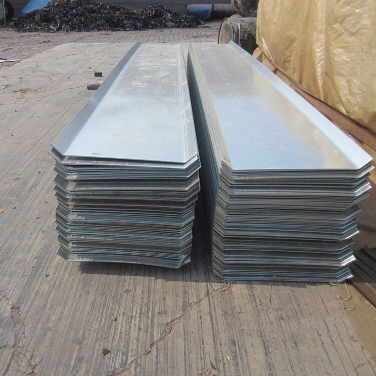 止水鋼板廠家對止水鋼板規(guī)格及應(yīng)用信息介紹(圖1) 止水鋼板廠家對止水鋼板規(guī)格及應(yīng)用信息介紹(圖1)